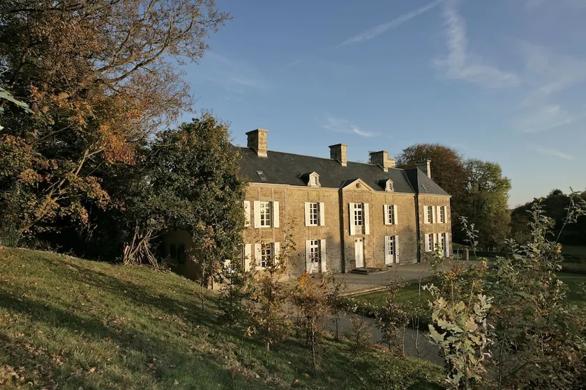 Manoir Du Mesnil De Bas - Image 1