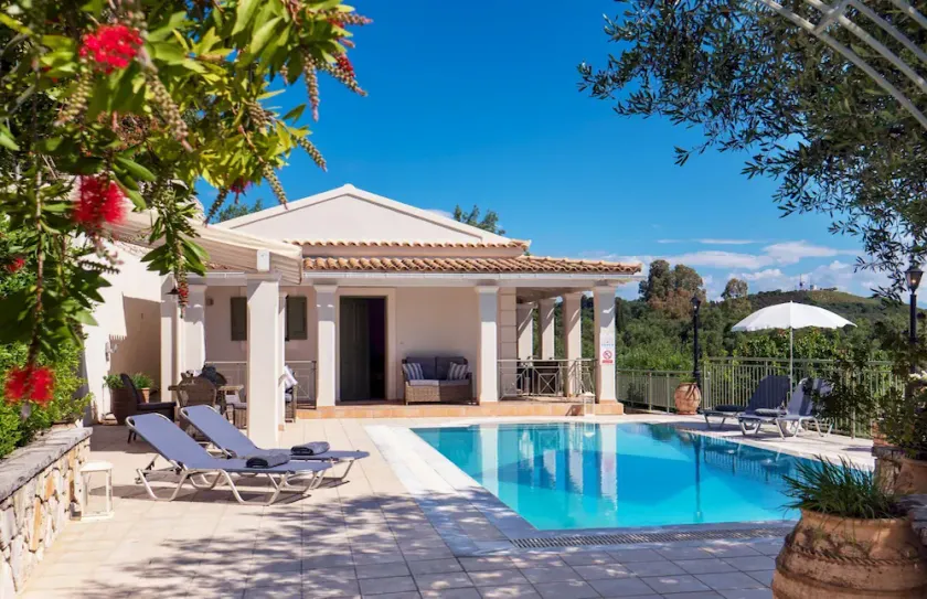Villa Nafsika in St Stefanos Bay - Image 1