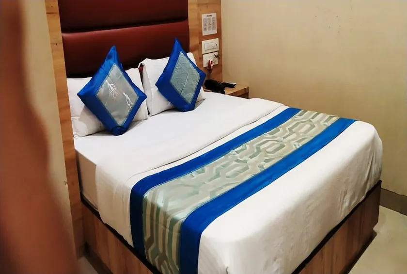 Hotel Sai Suites - Image 1