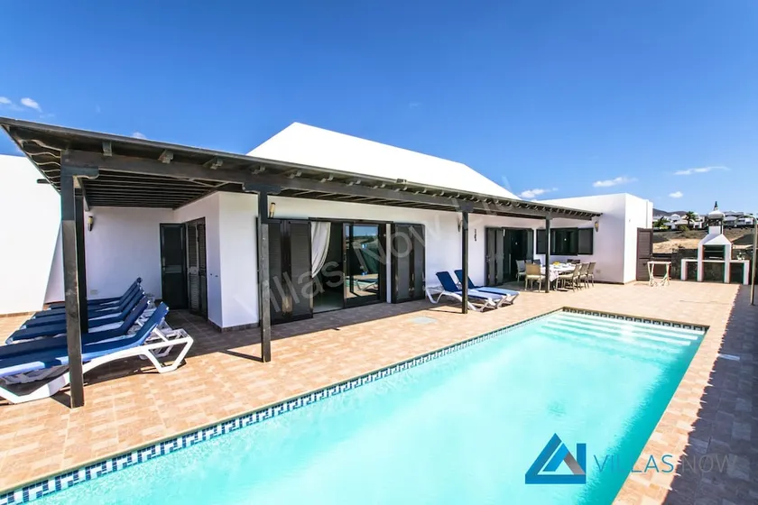 Villa Topaz - Image 1