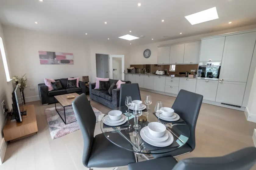 Green Park Village Serviced Apartments - Image 1