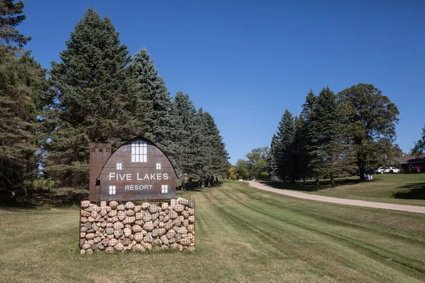 Five Lakes Resort - Image 1