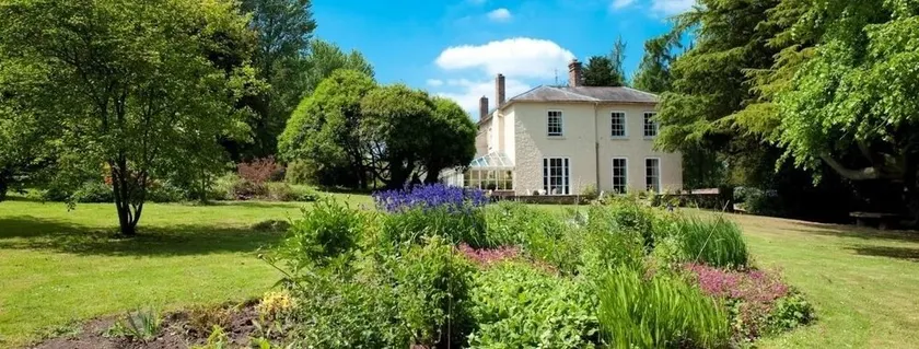 The Old Rectory Bed and Breakfast - Image 1