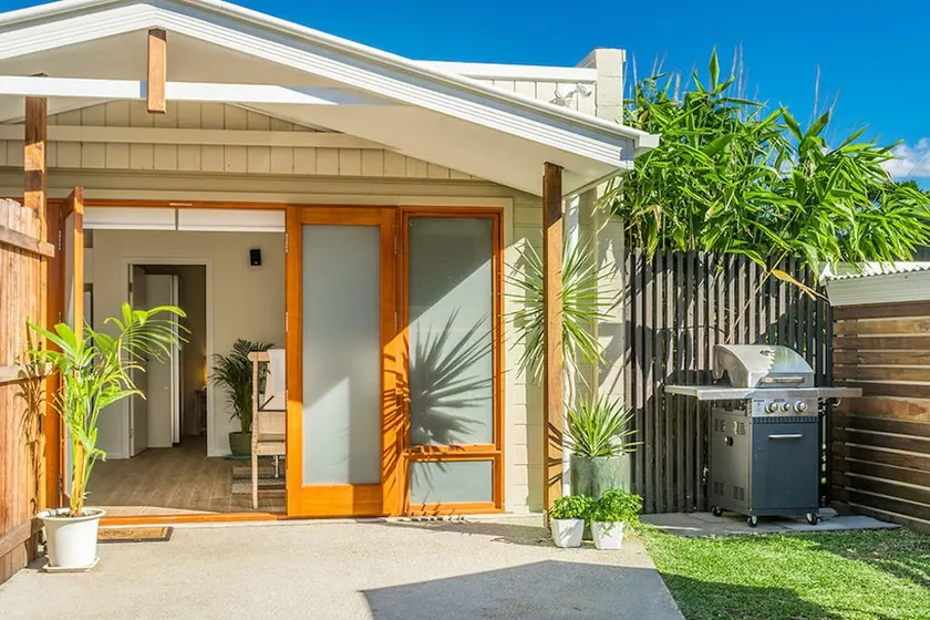 Half Moon Cottage - Image 1