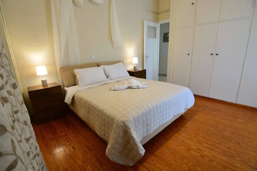 Mara's Apartments - Image 1
