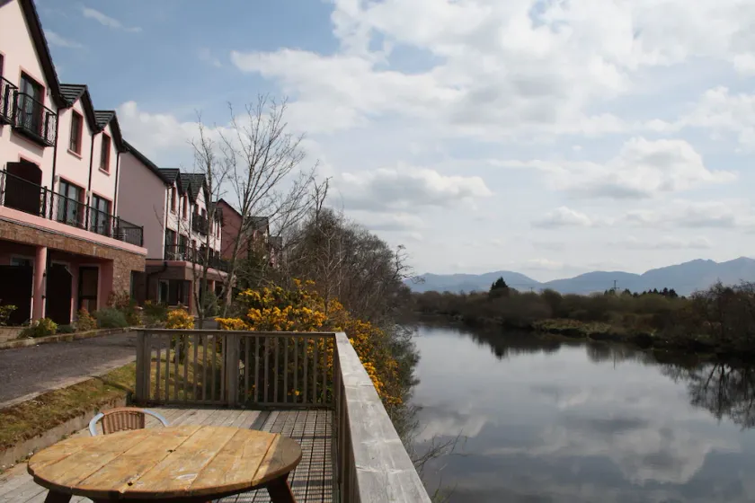 Holiday Home Grove Lodge.2 - Image 1