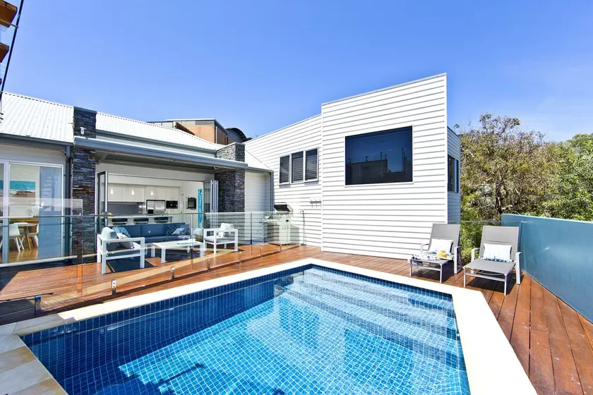 The Lookout - Ultra Modern and Luxurious - Image 1