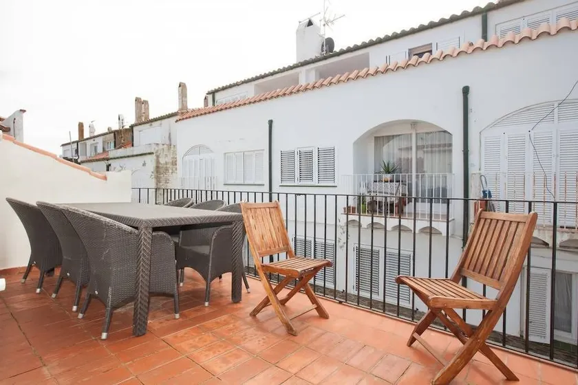 Akira Flats Cadaques Apartments - Image 1