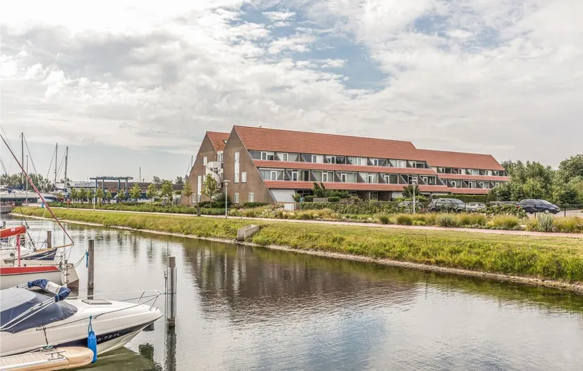 Beautiful Home in Bruinisse With Wifi and 3 Bedrooms - Image 1