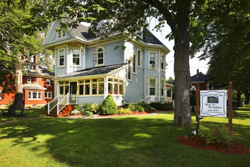 Summerside Inn Bed and Breakfast - Image 1