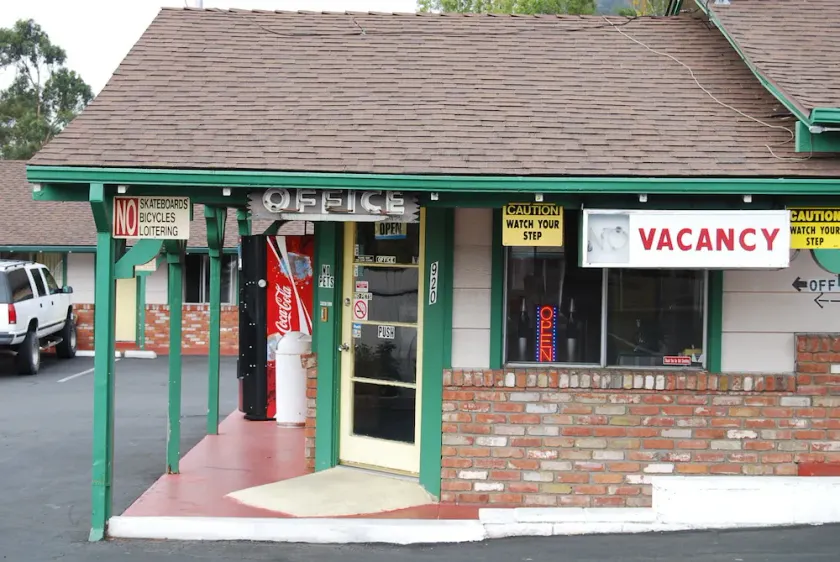 Homestead Motel - Image 1