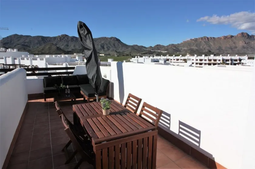 Palmera apartamento con balcon azotea y piscina comunitaria - Image 1