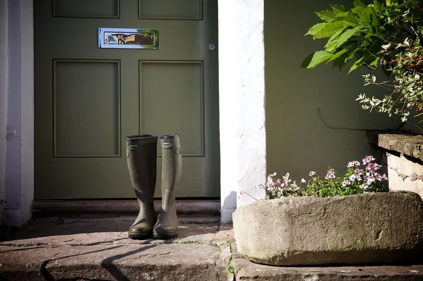 Seventeen The Town House - Image 1
