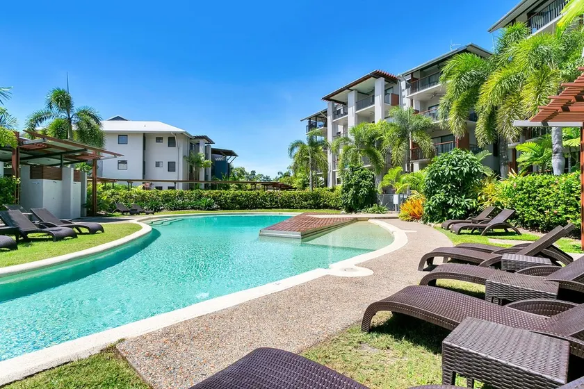 Blue Lagoon Apartment - Image 1