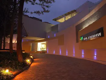 Zip by Spree Hotels at Woodrose Club - Image 1