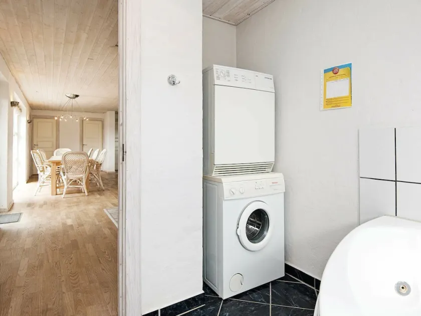 Modern Holiday Home With Garden in Fanø - Image 1