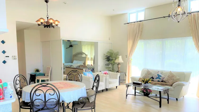 Rose Terrace Bise - Image 1