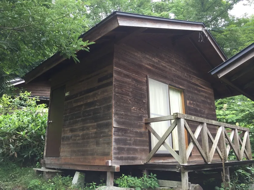 Takibi Hut Campsite - Image 1