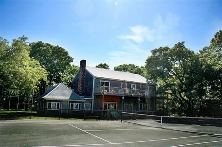 Martha's Vineyard Resort - Image 1