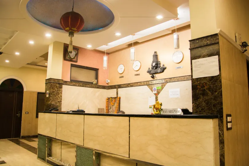 Hotel Wall City - Image 1