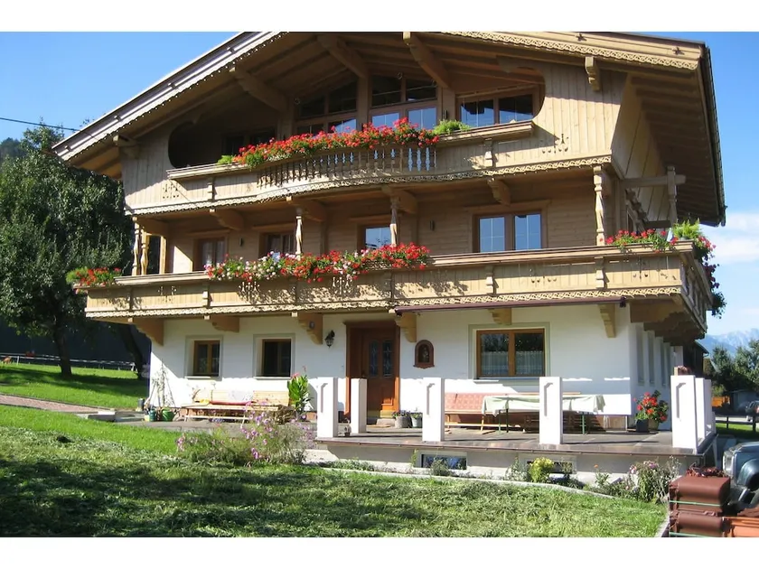 Splendid Apartment in Aschau im Zillertal With Garden - Image 1