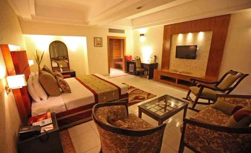 Hotel Shivalikview - Image 1