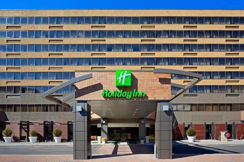 Holiday Inn Secaucus Meadowlands - Image 1