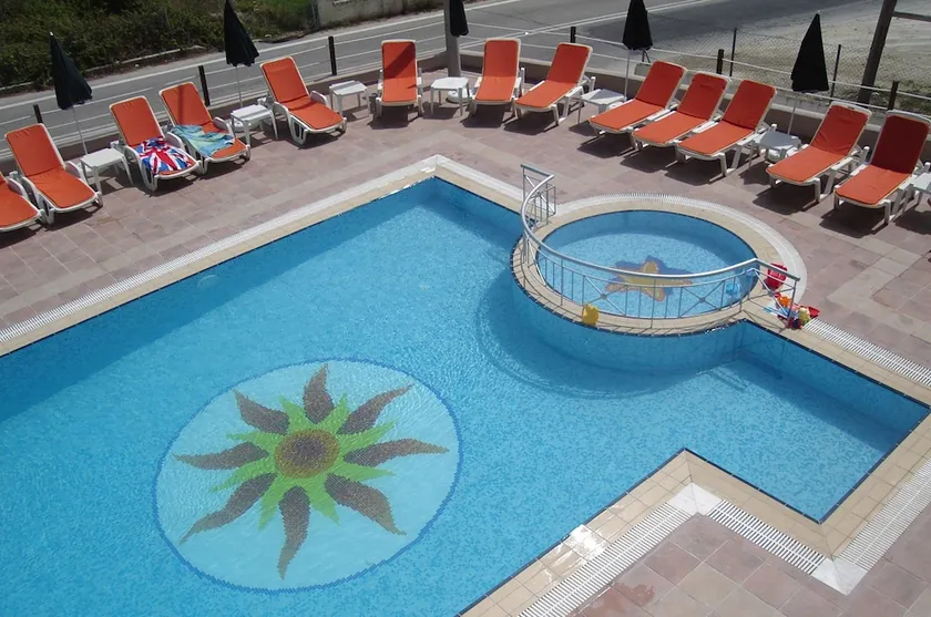 Corfu Inn - Image 1