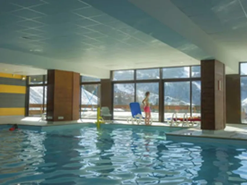 Large Apartment With a View Near the ski Slope of Valloire - Image 1