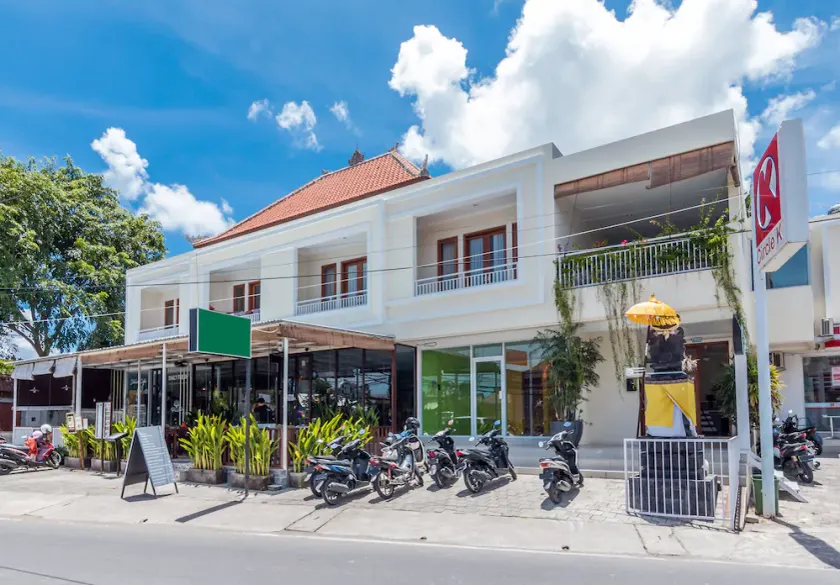 Alya Guesthouse Seminyak - Image 1