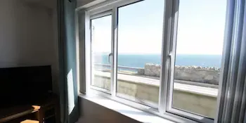 Sea View Apartment - Image 1