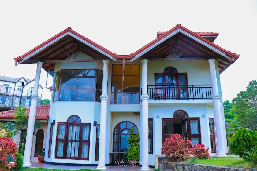 Kanda Holiday Bungalow - Image 1