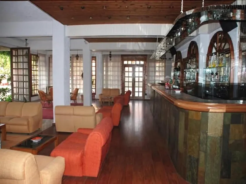 Taradella Hotel - Image 1