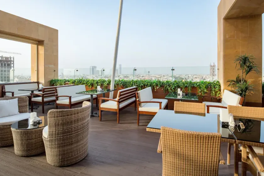 Konoz Al Yam Hotel Jeddah - Image 1