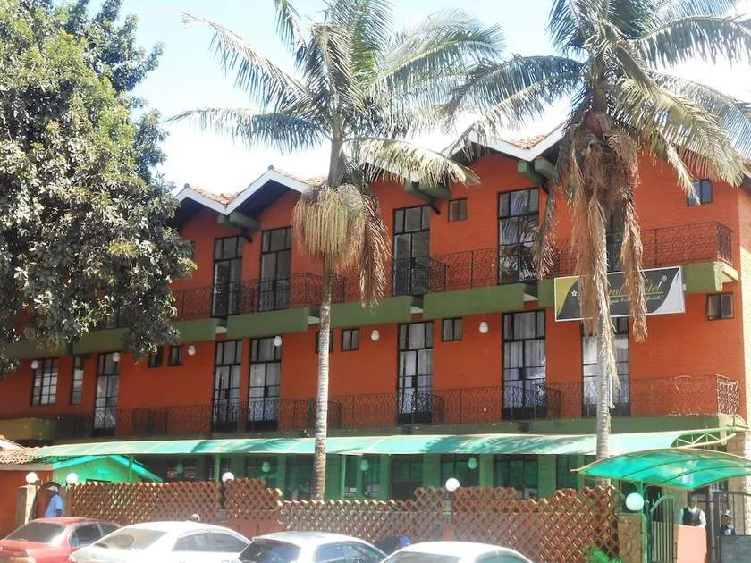 Central Hotel - Image 1