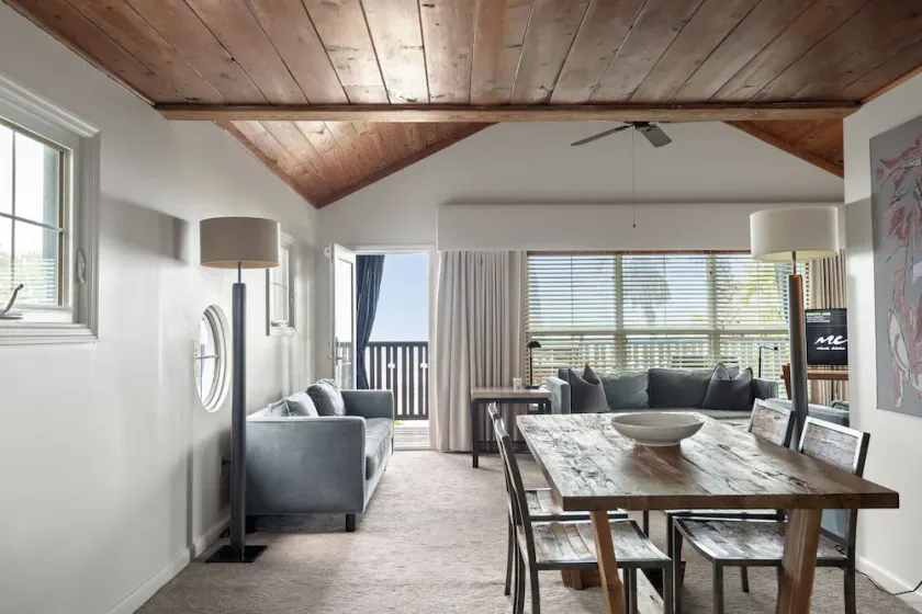 Indian Rocks Inn - Image 1