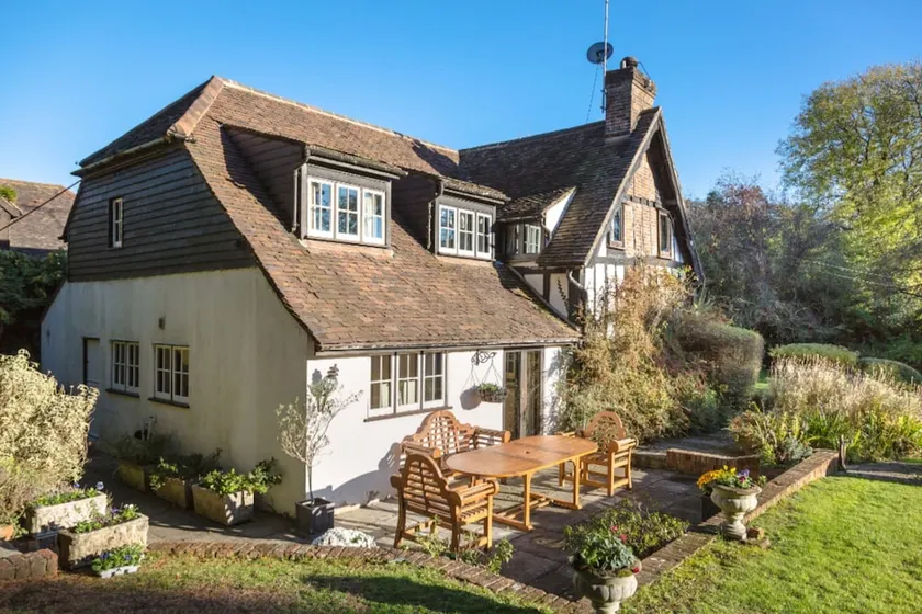 17Th Century Cottage - Image 1