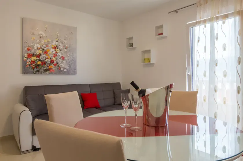 Apartments Ena - Image 1