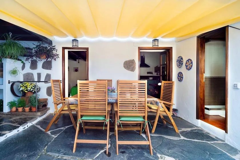 House With 6 Bedrooms in Firgas, With Wonderful Mountain View, Terrace and Wifi - Image 1