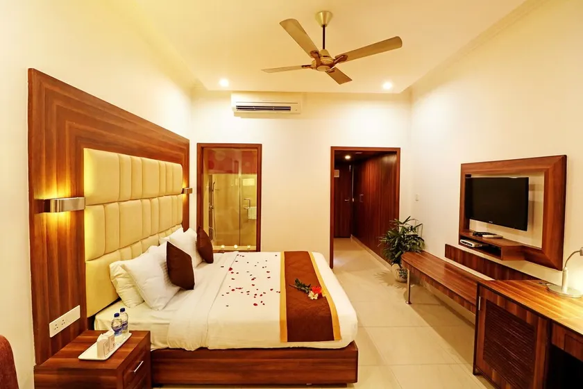 Shree Ram International - Image 1