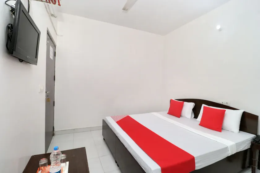 Hotel Oscar Inn By OYO Rooms - Image 1