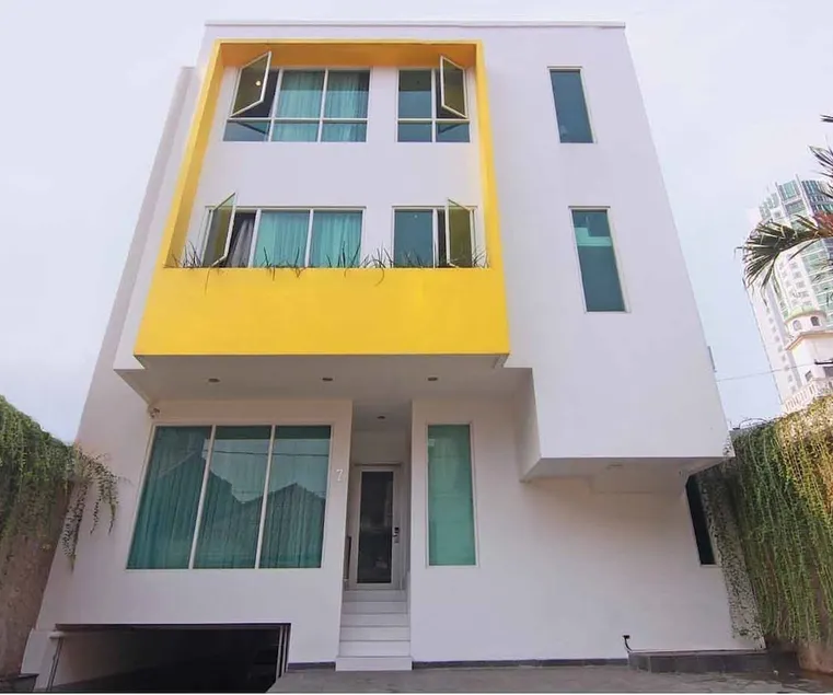 ehouzz - Image 1