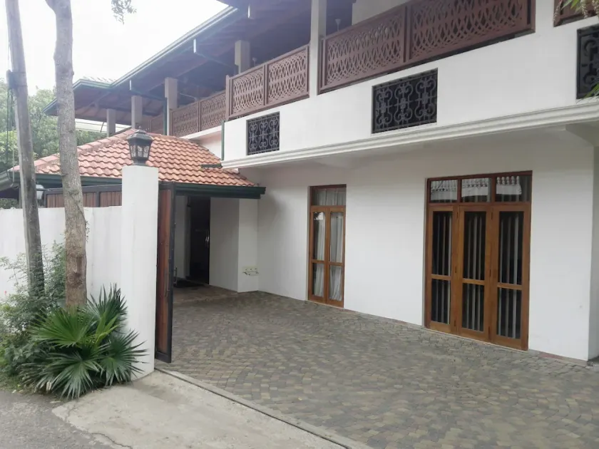 Liyya Residence - Image 1