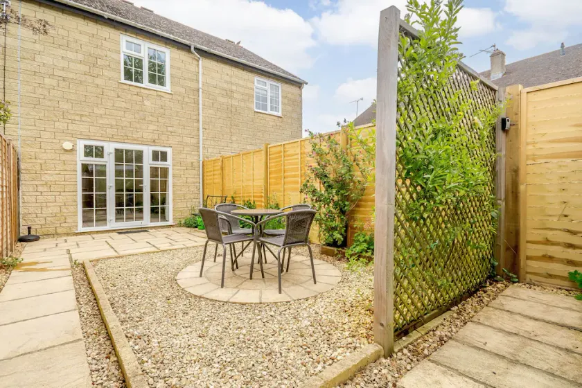 Morris Road - Image 1