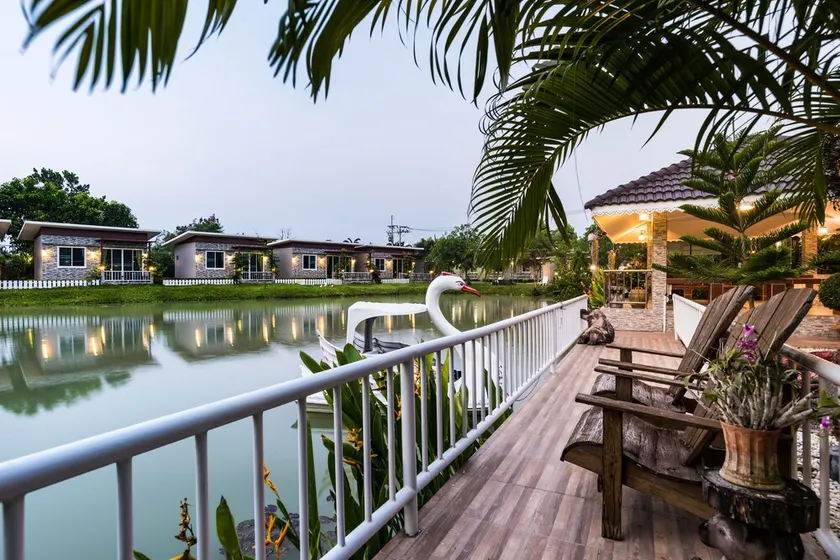 Farpratan Home & Garden - Image 1