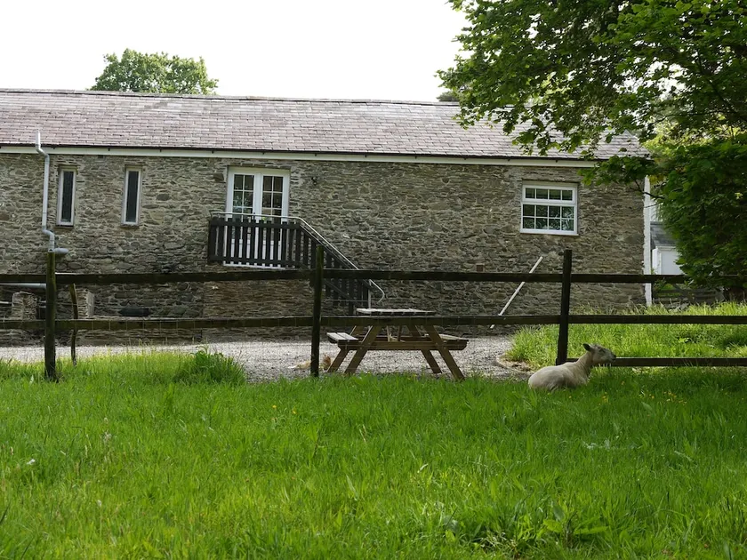 Cefn Bryn Farm & Cottages - Image 1