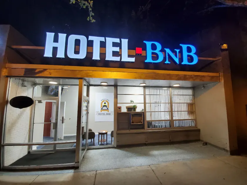 Hotel BnB - Image 1