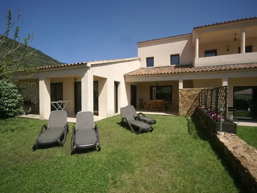 Villa moderna a Coggia con Balcone - Image 1