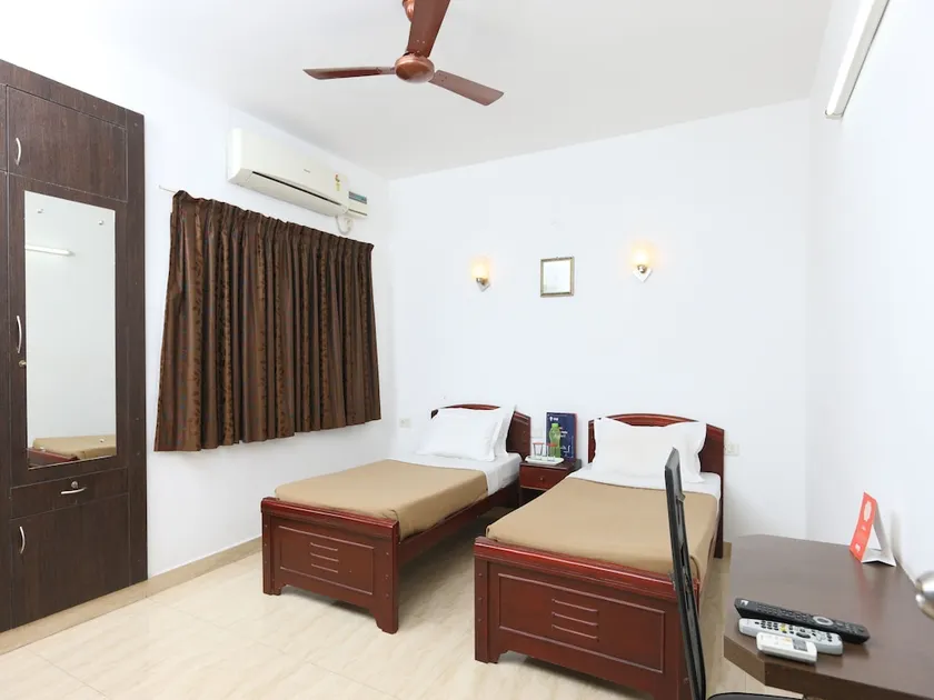SilverKey Executive Stays 20005 Karappakam - Image 1