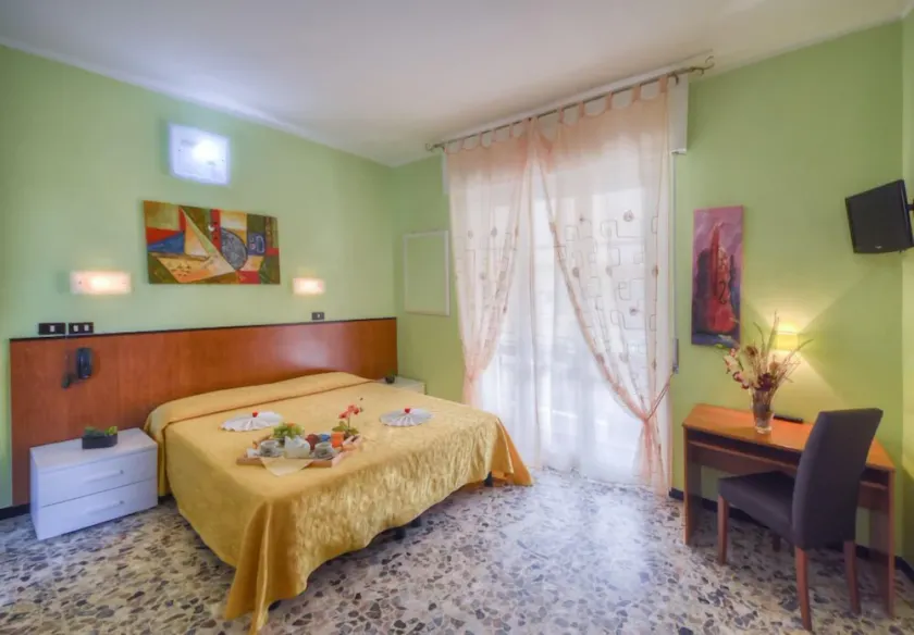 Hotel Claudia - Image 1